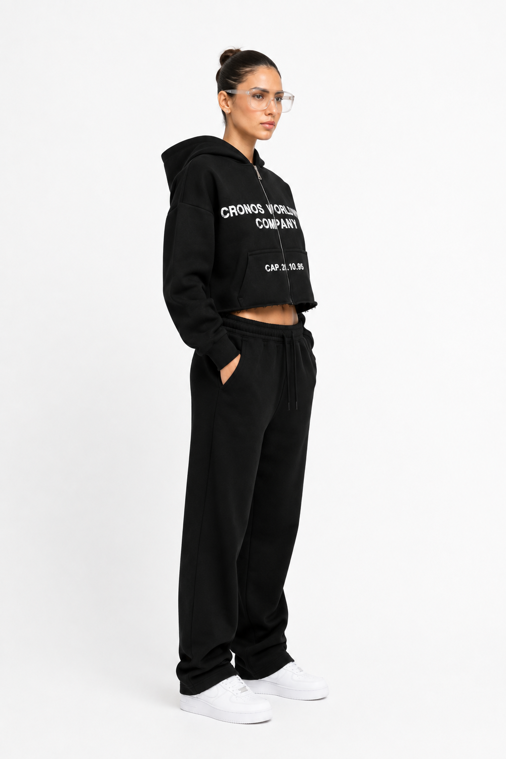 Hoodie Crop Negro con Cremallera para Mujer - CRONOS